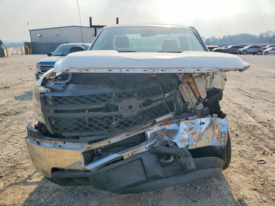 2013 Chevrolet Silverado Utility / Service Truck