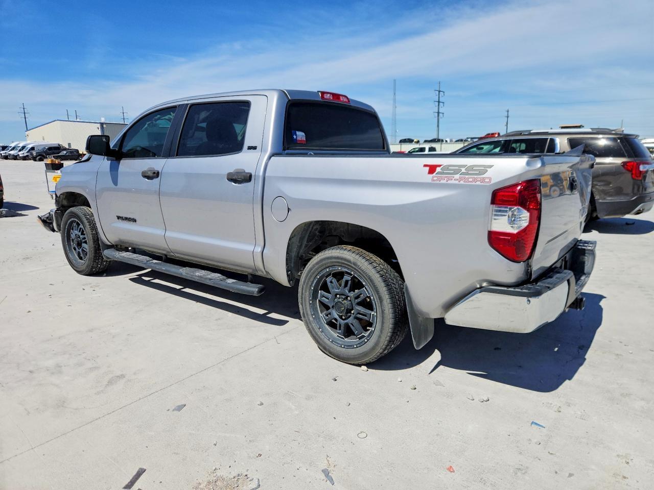 2017 Toyota Tundra SR5
