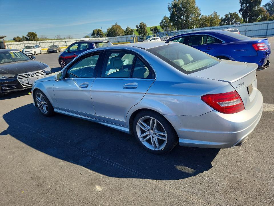 2014 Mercedes-Benz C 250