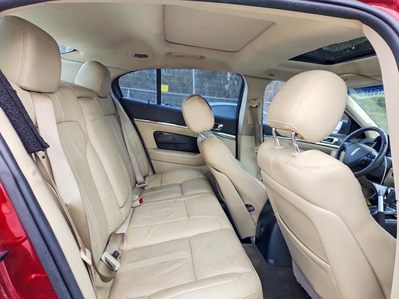 2014 Lincoln Townhouse MKS