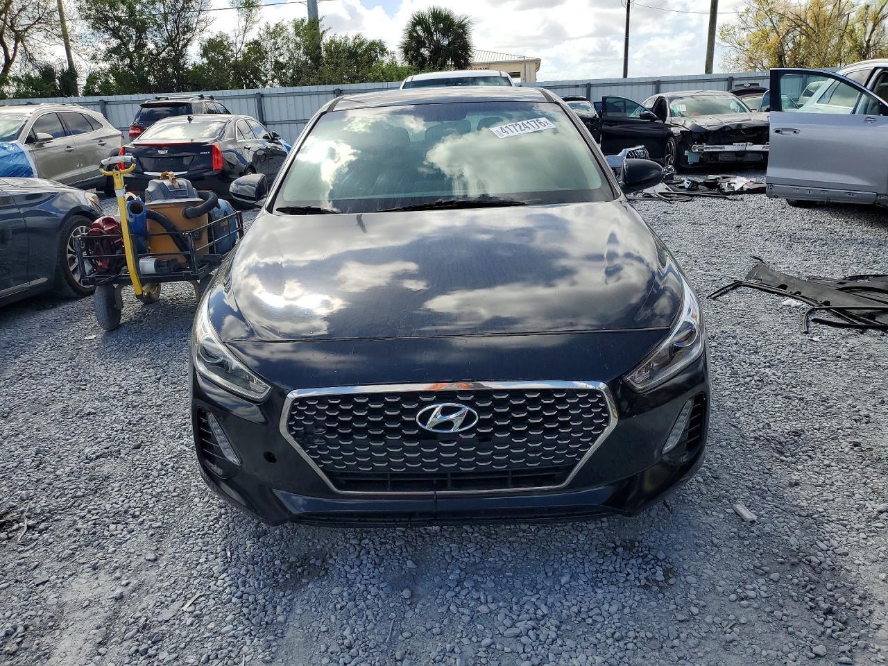 2018 Hyundai Elantra gt Base