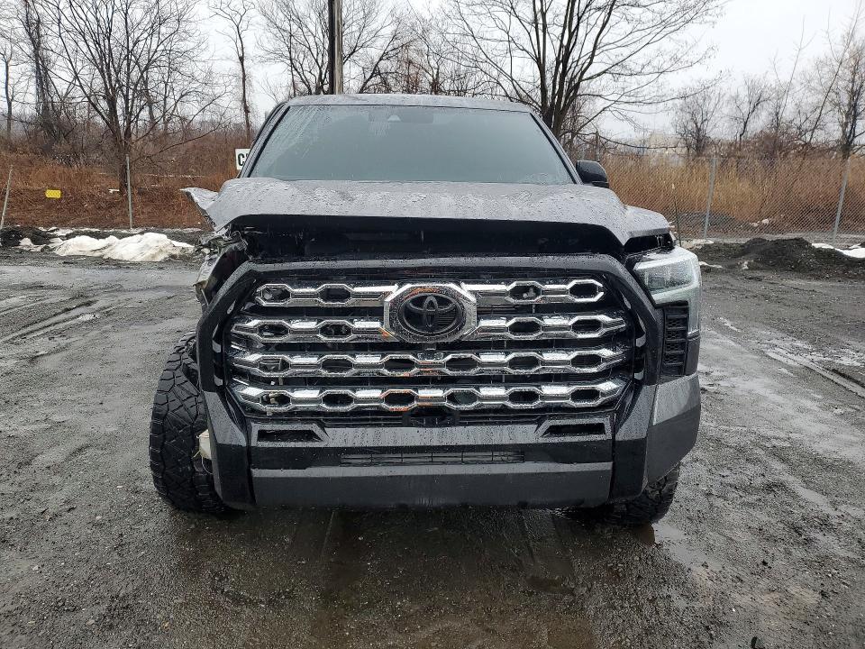 2025 Toyota Tundra Limited HV