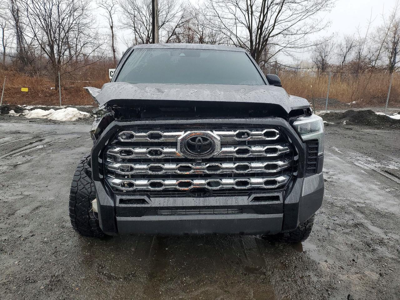 2025 Toyota Tundra Limited HV