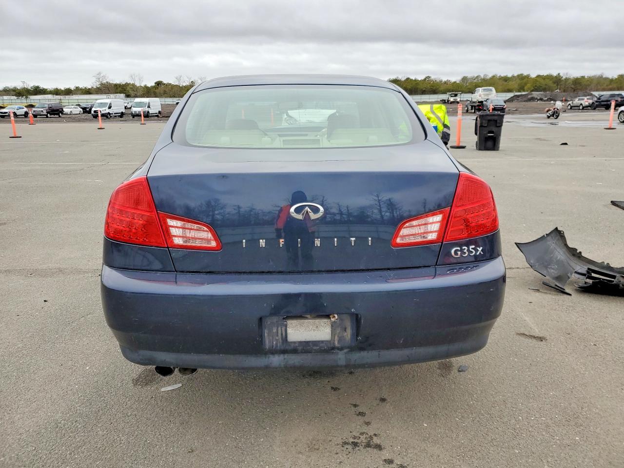 2004 Infiniti G35 Base