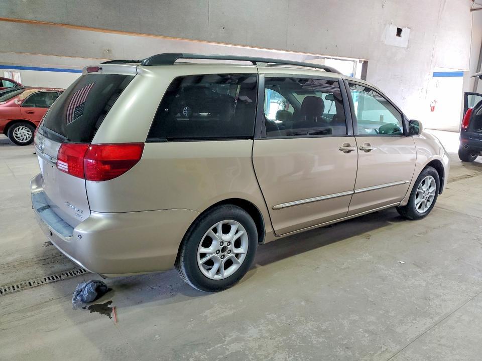 2005 Toyota Sienna xle Limited 7 Passenger