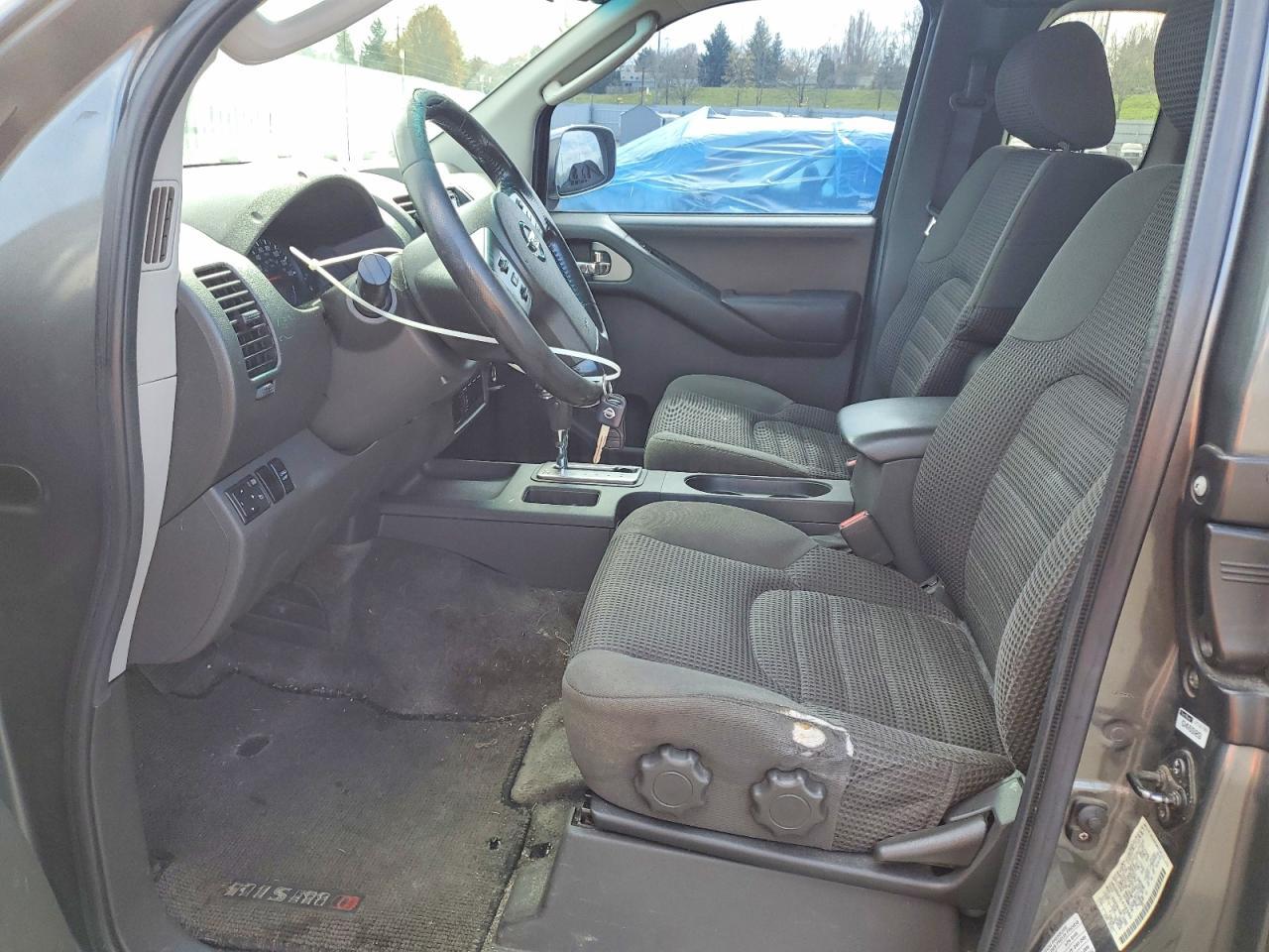 2005 Nissan Frontier SE