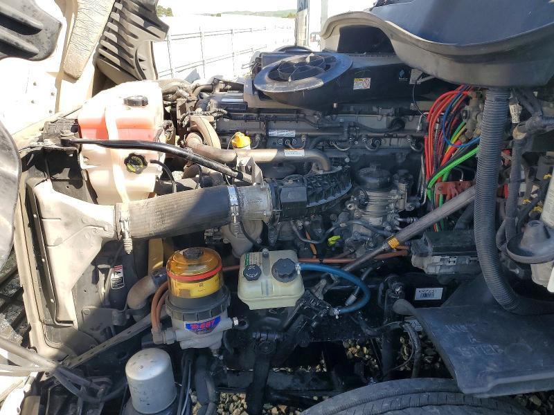 2019 Freigliner 2019 Freightliner Cascadia 125 Semi Truck