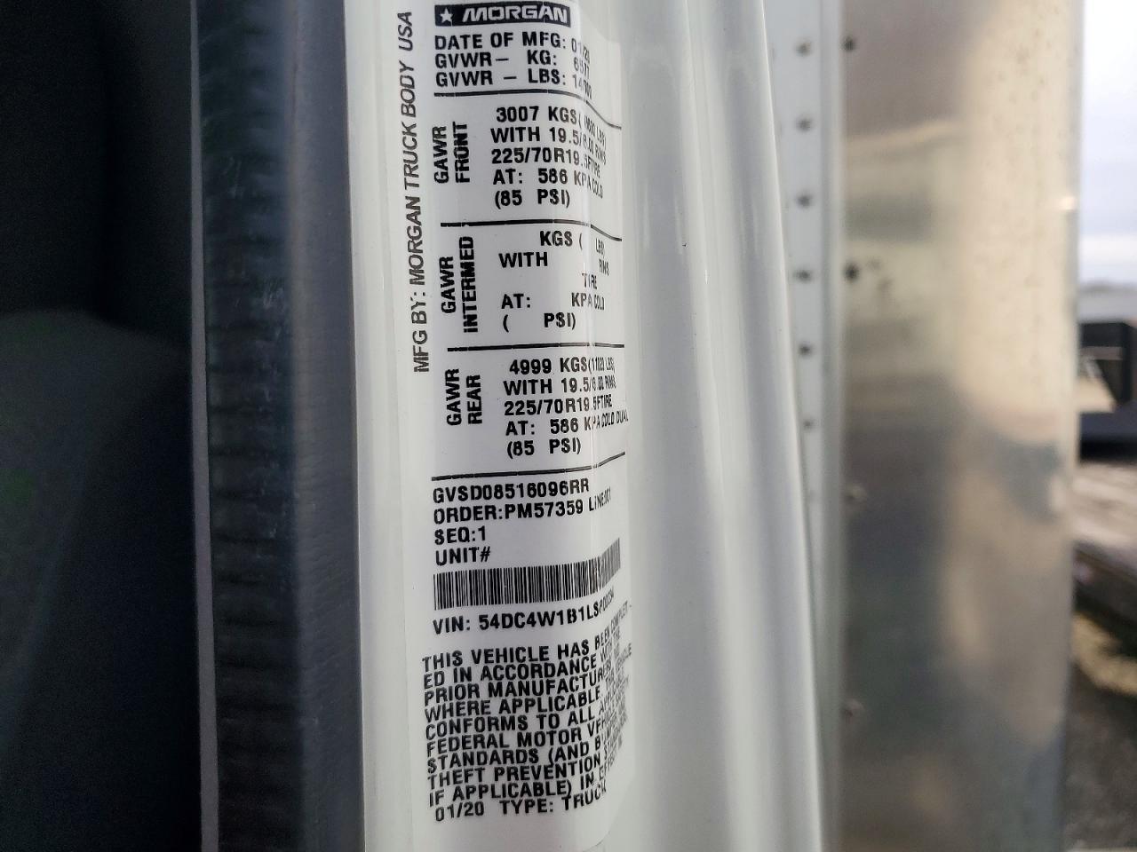 2020 Isuzu NPR HD BOX Truck