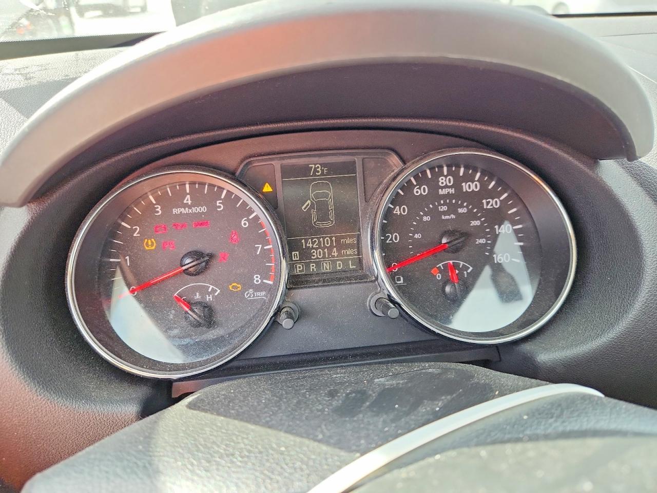2013 Nissan Rogue s