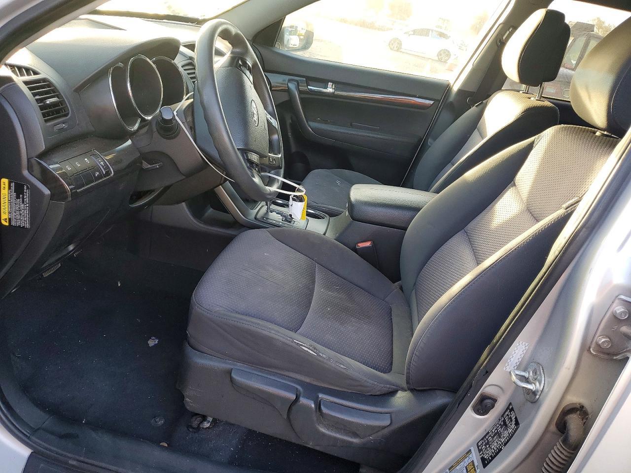 2011 KIA Sorento lx