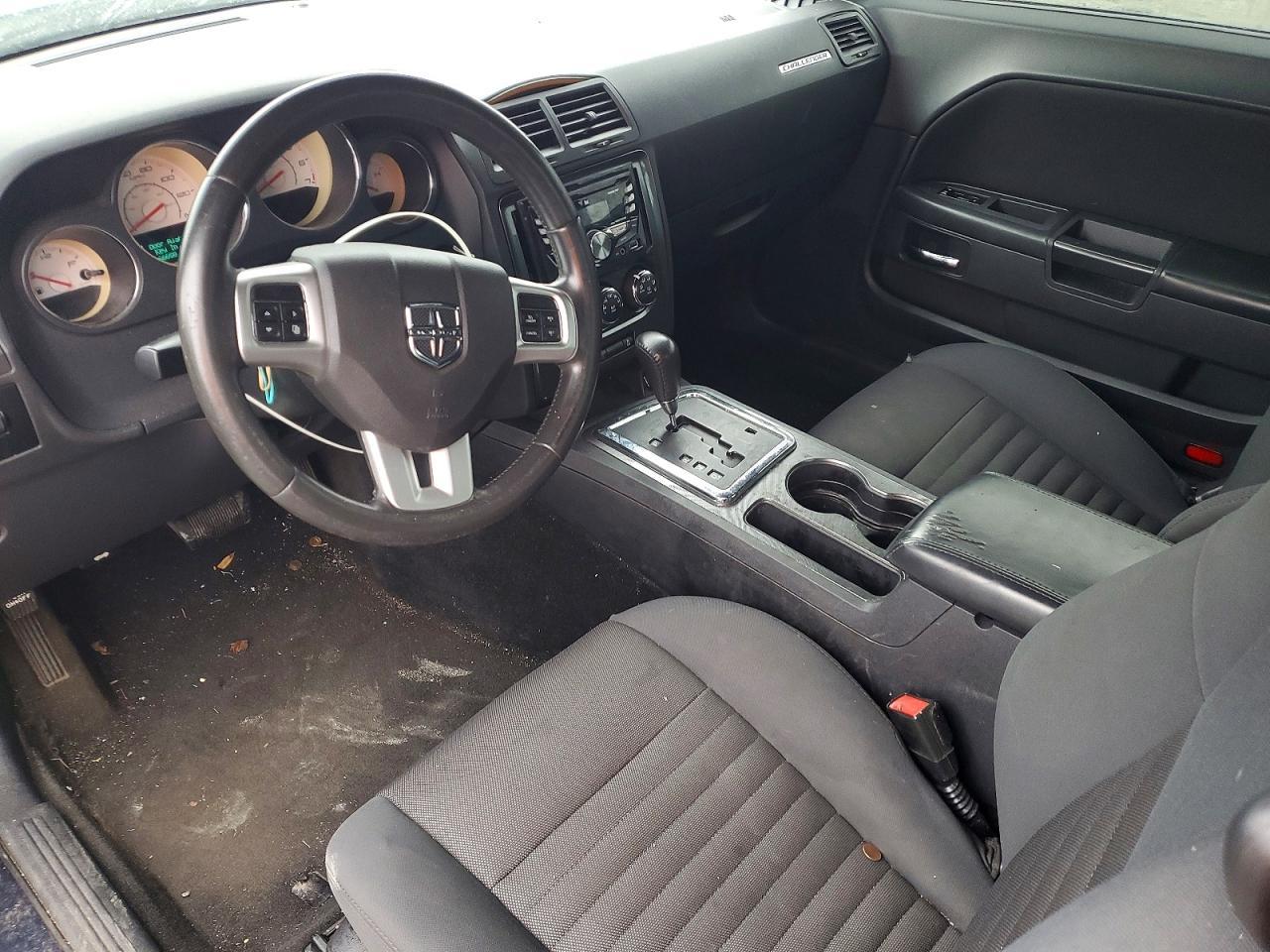 2013 Dodge Challenger sxt