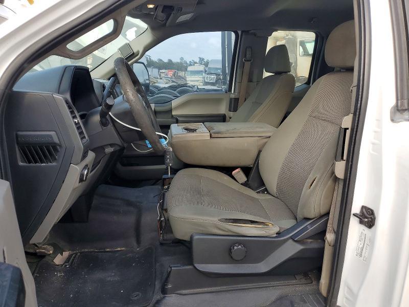 2019 Ford F350 Super-TOW Truck