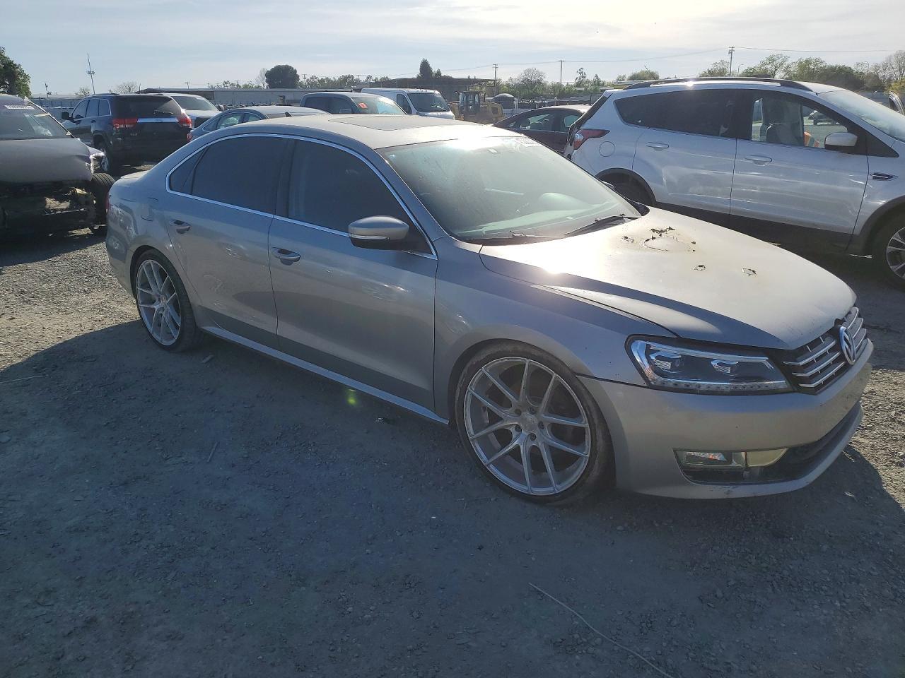 2013 Volkswagen Passat se