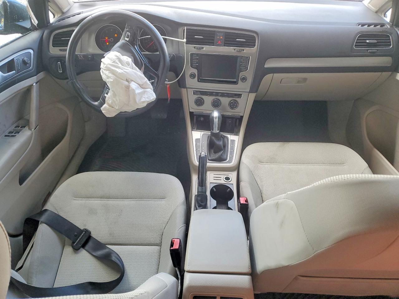 2017 Volkswagen Golf s