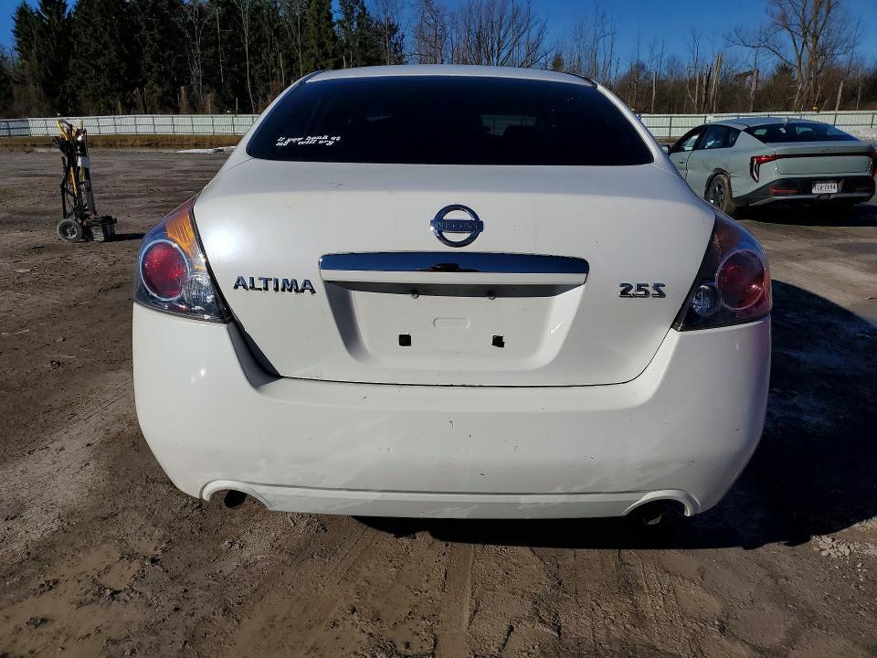 2008 Niss Altima