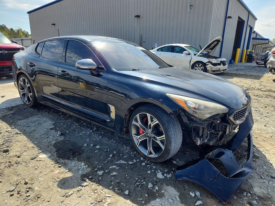 2018 KIA Stinger GT1