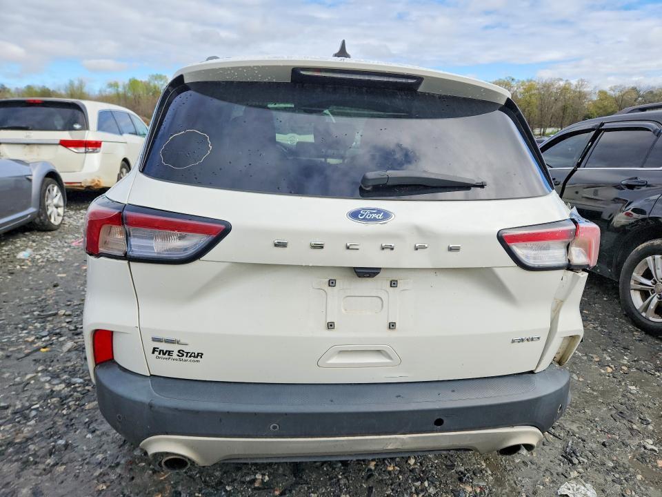 2021 Ford Escape sel