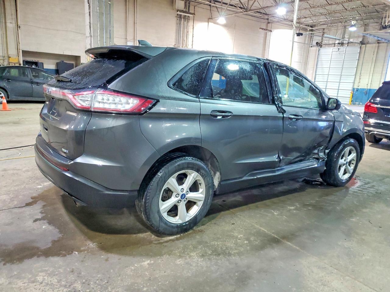 2017 Ford Edge se