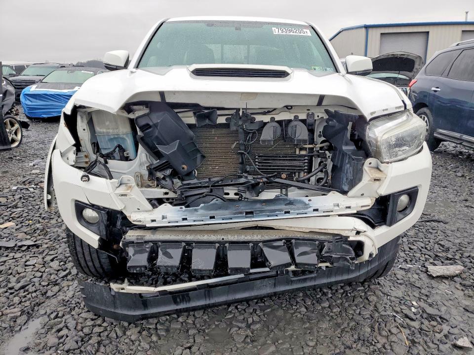 2016 Toyota Tacoma TRD Sport