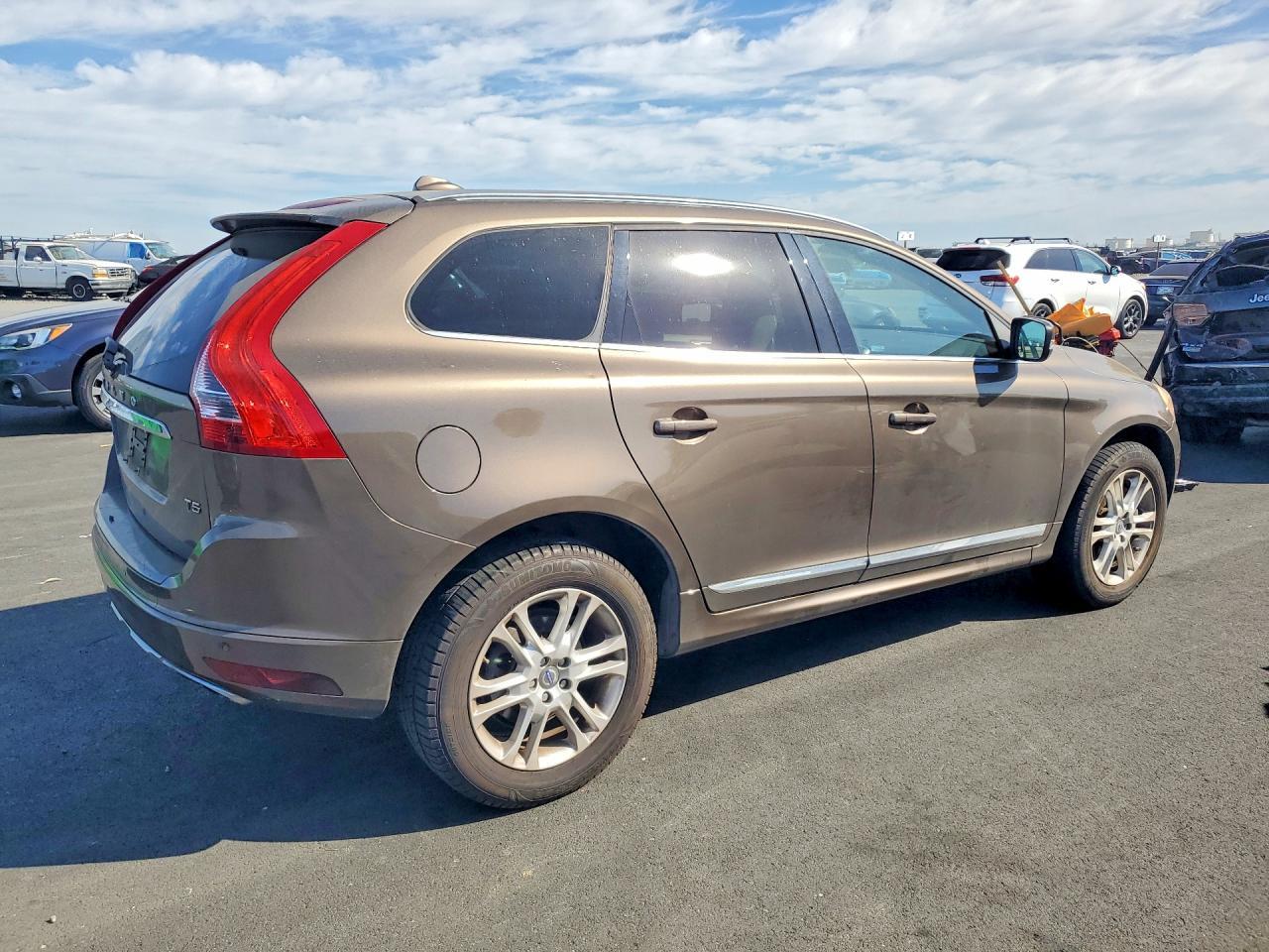 2015 Volvo Xc60 T5 Premier