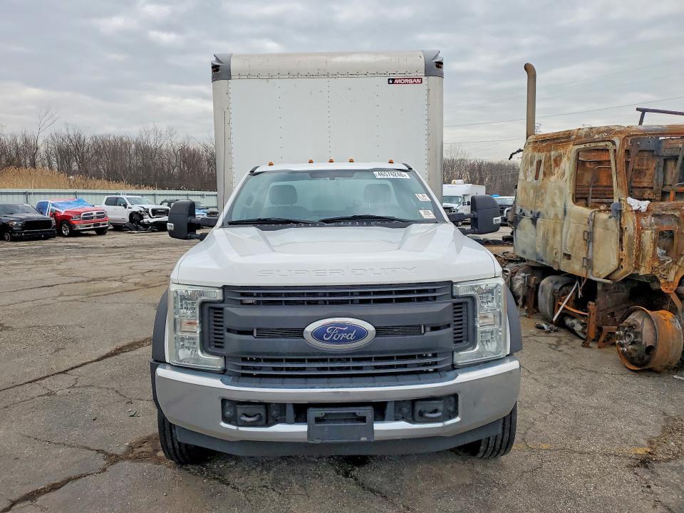 2017 Ford F550 Super Duty box Truck
