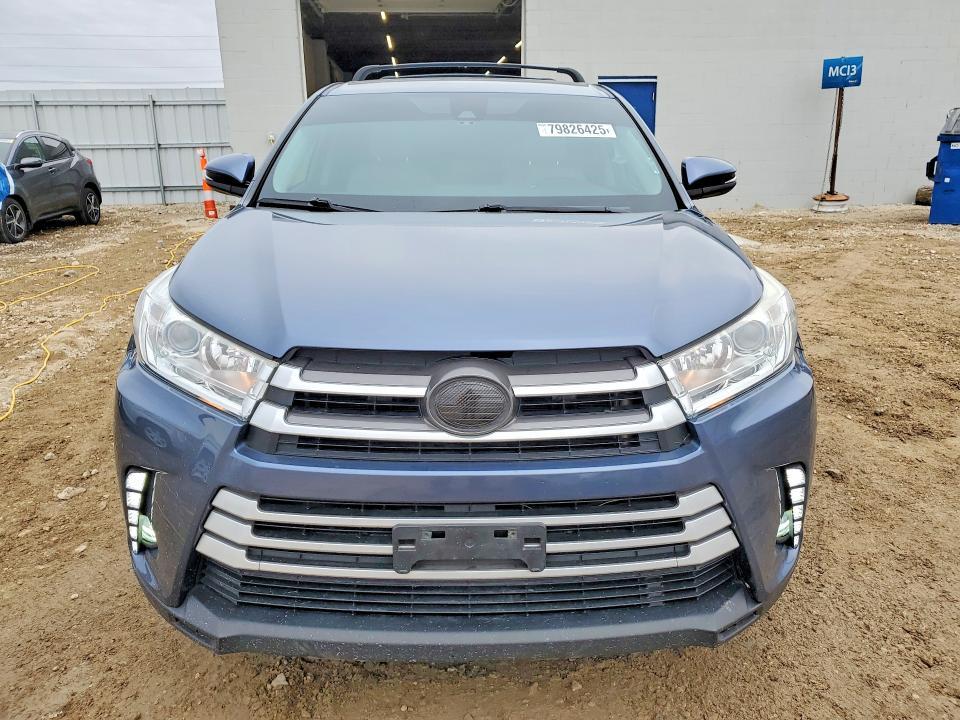 2019 Toyota Highlander le