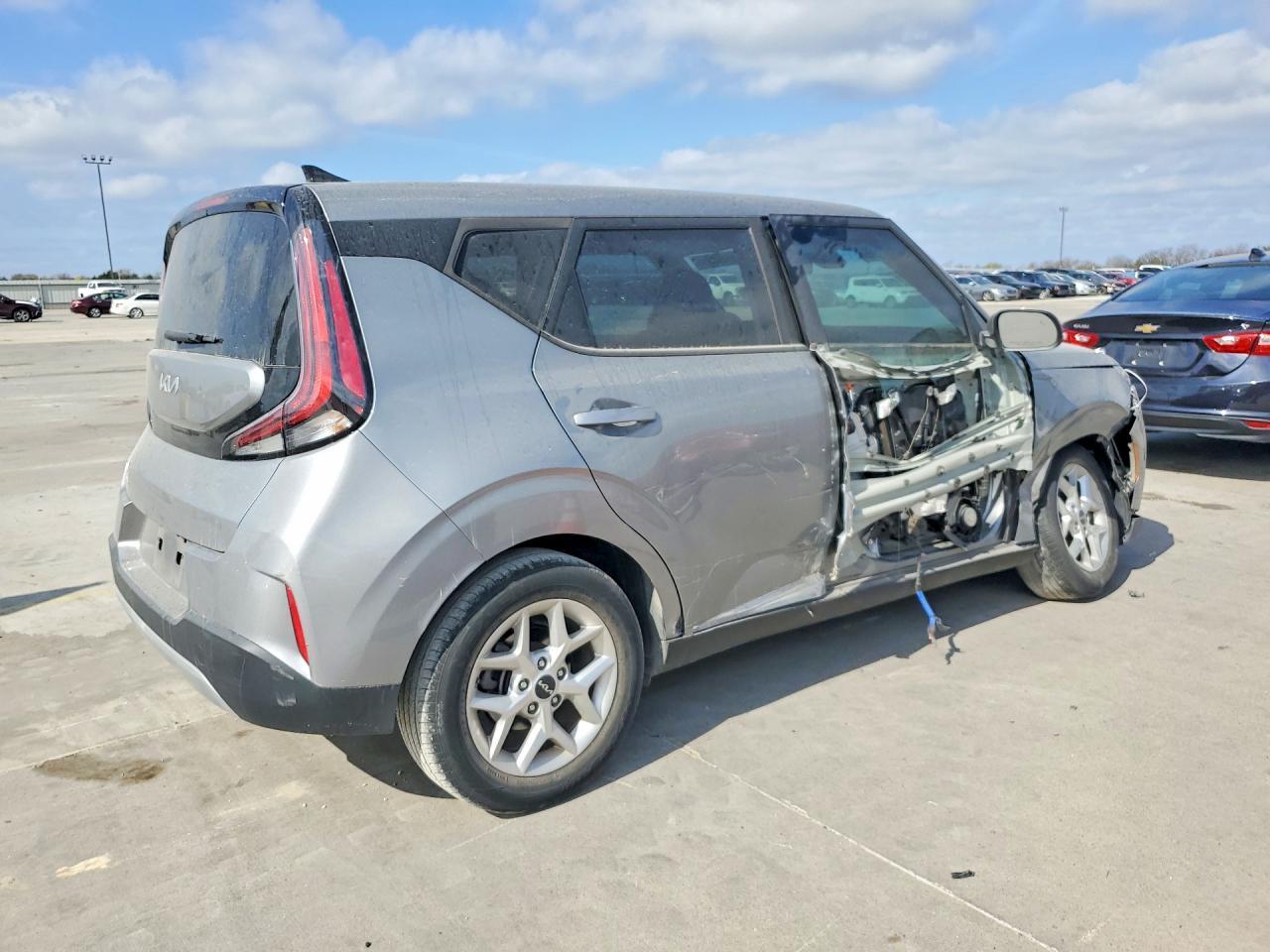 2023 KIA Soul lx
