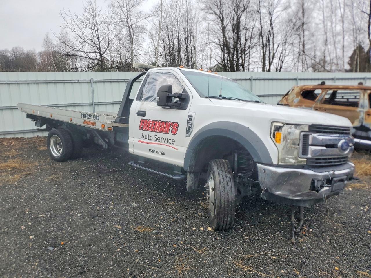 2017 Ford F550 Super Duty Rollback Truck