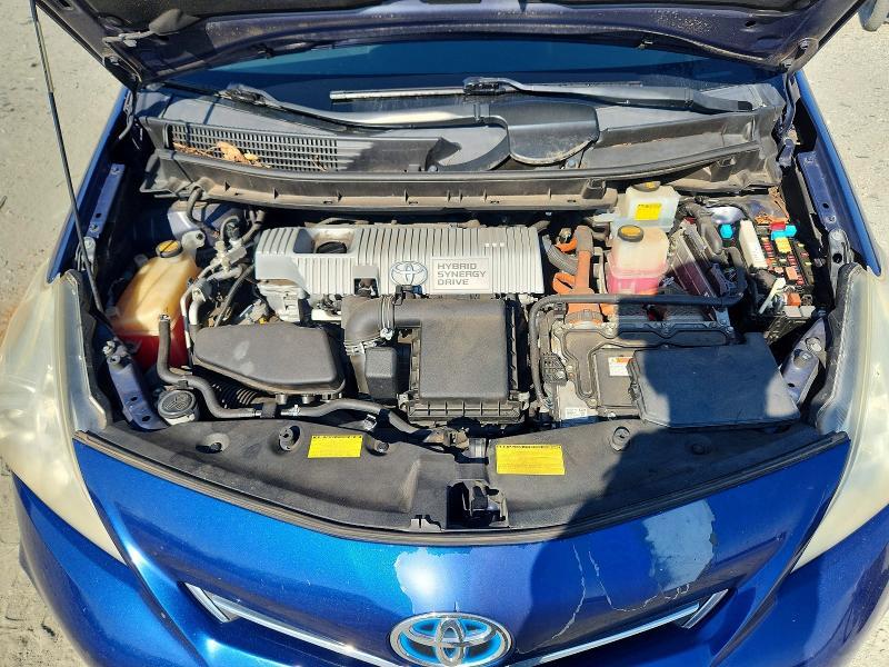 2013 Toyota Prius v Three