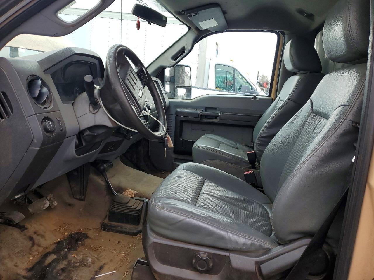 2016 Ford F350 Super Duty Flatbed Truck