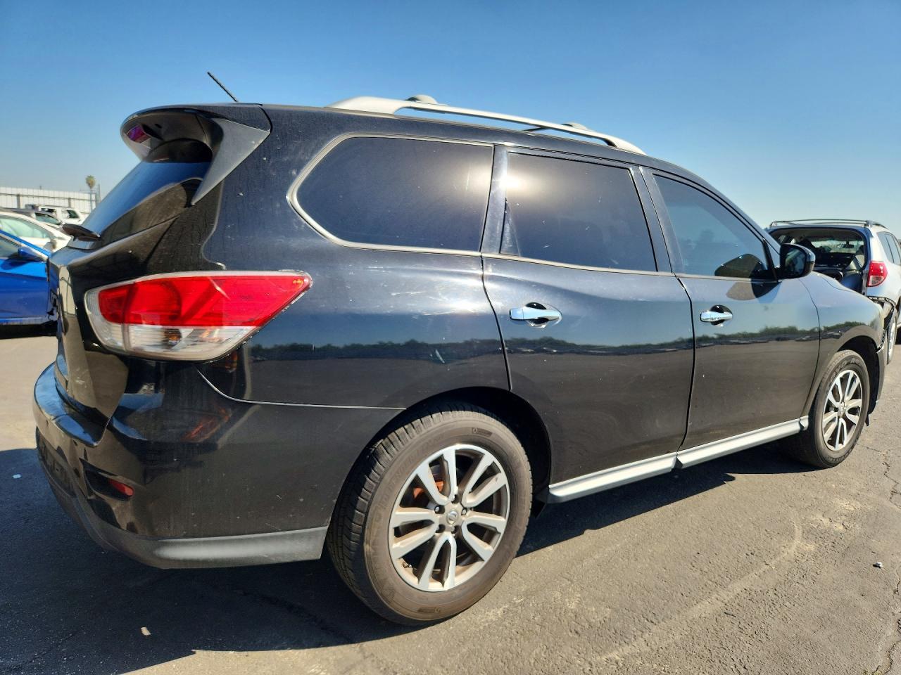 2015 Nissan Pathfinder s