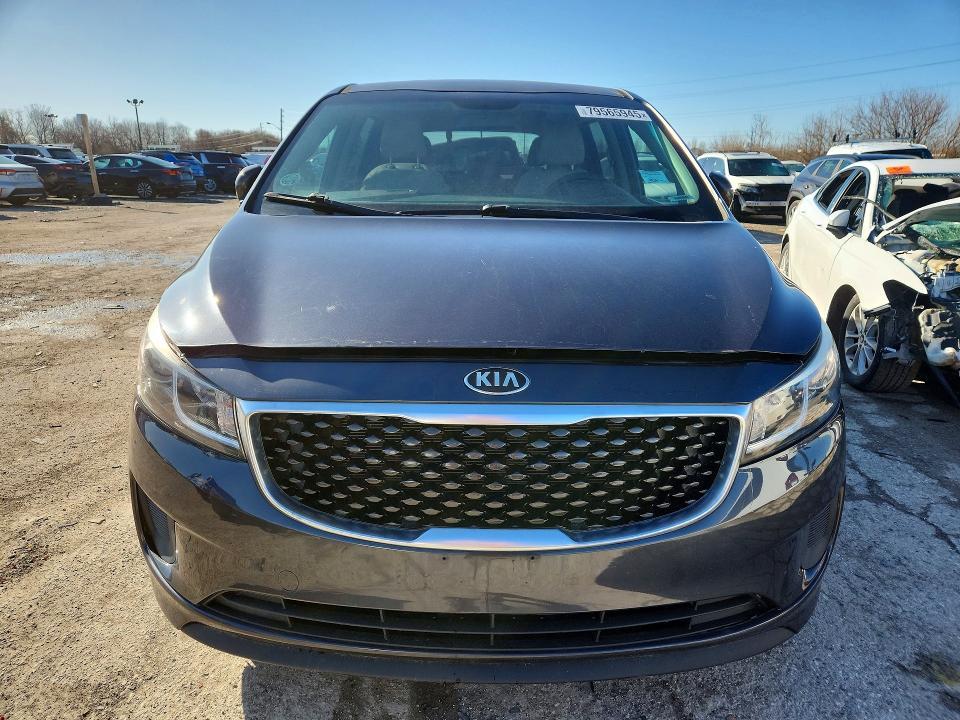 2017 KIA Sedona lx