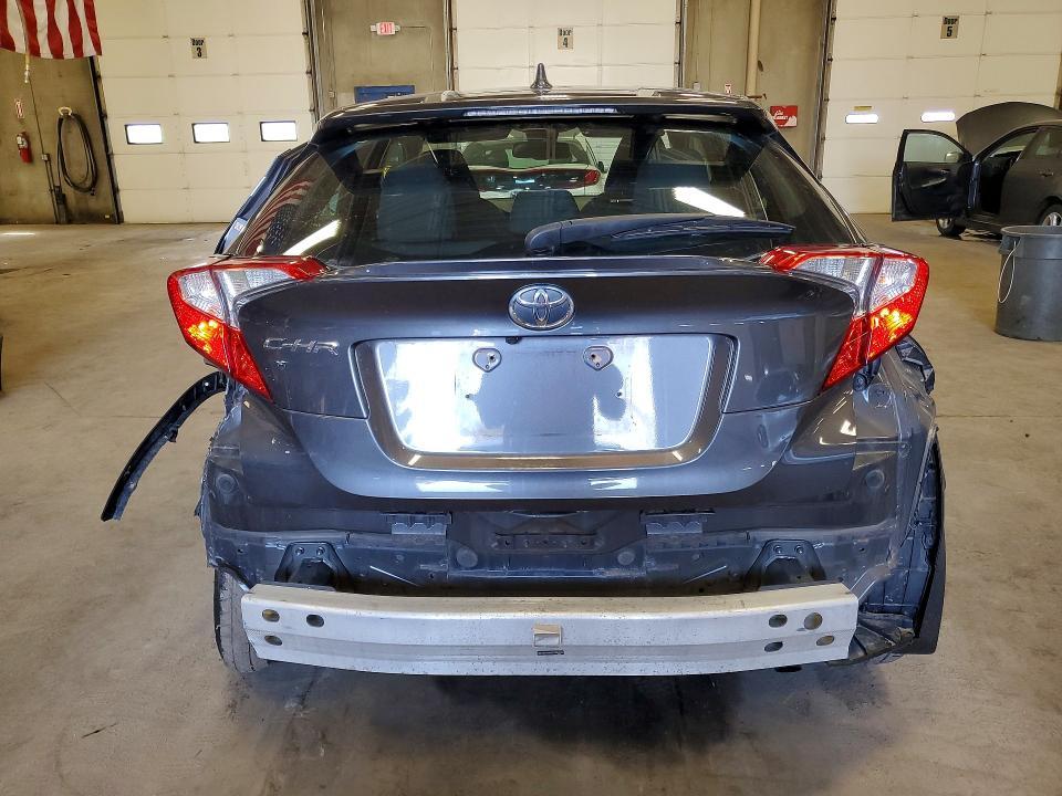 2018 Toyota C-hr xle