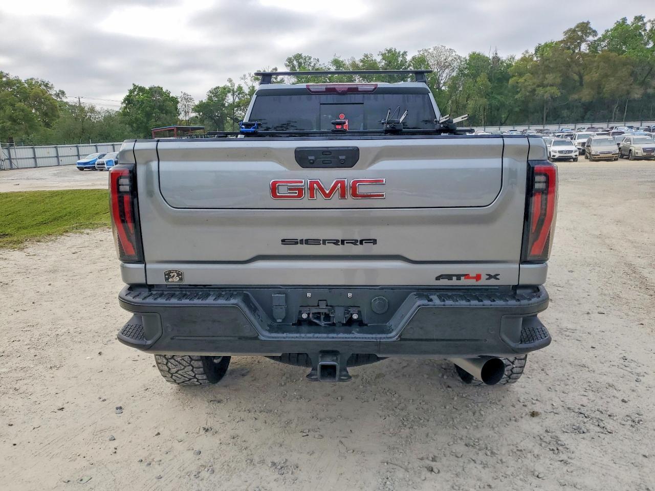 2024 GMC Sierra K2500 AT4X