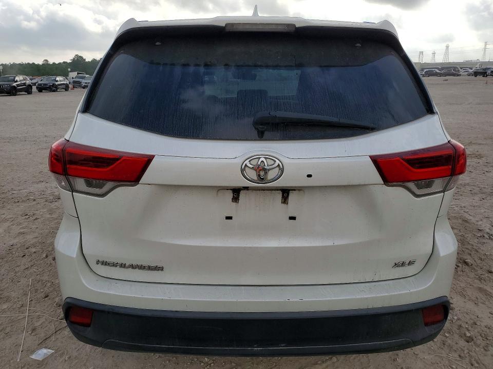 2018 Toyota Highlander xle