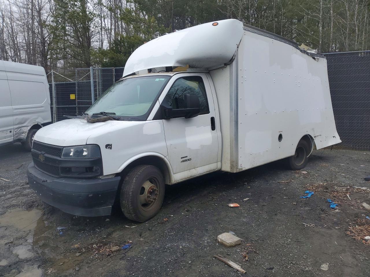 2018 Chevrolet Express Delivery Truck