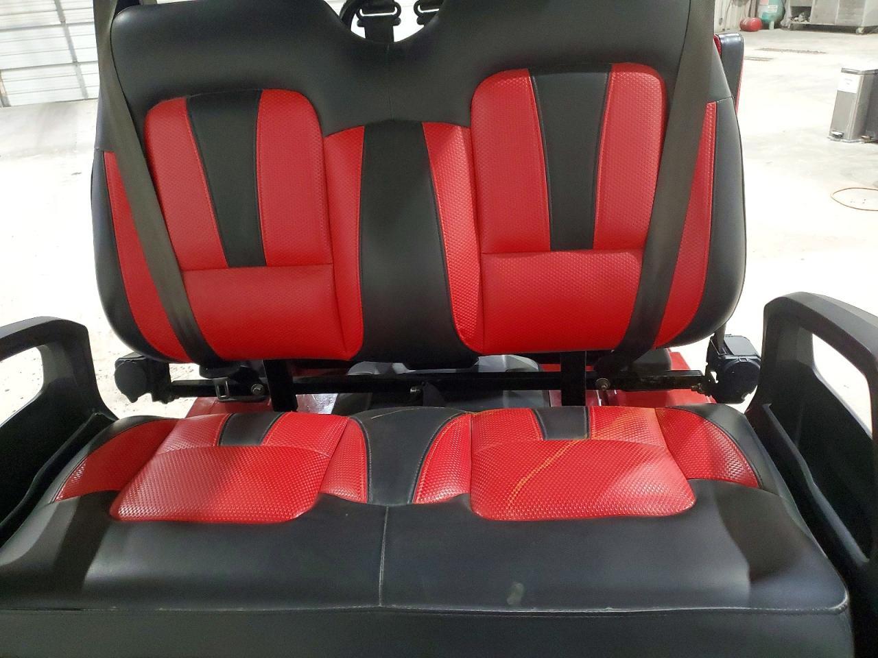 2024 Evolution 2000 Golf Cart