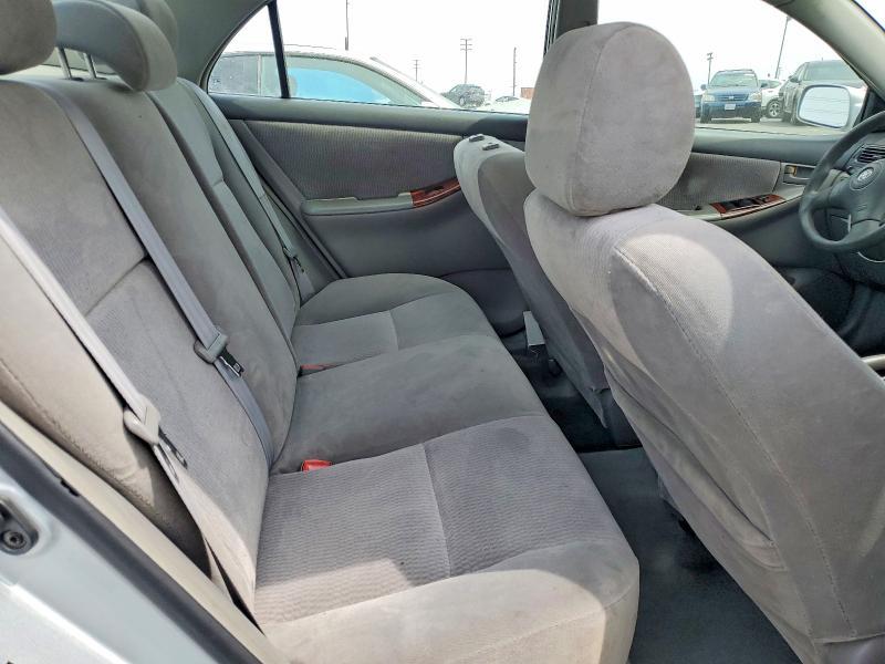 2005 Toyota Corolla le