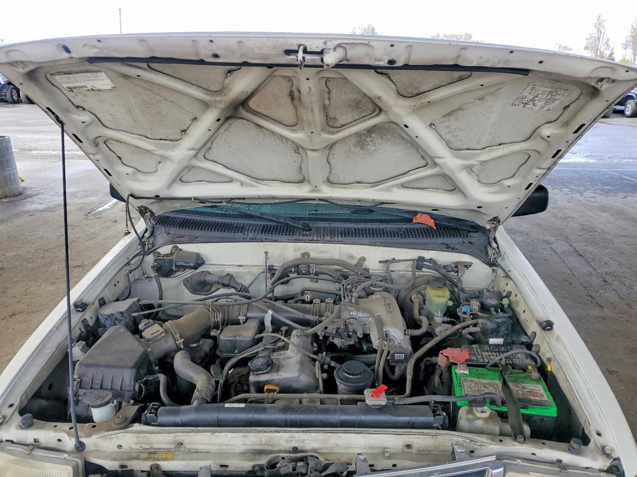 1999 Toyota Tacoma Base