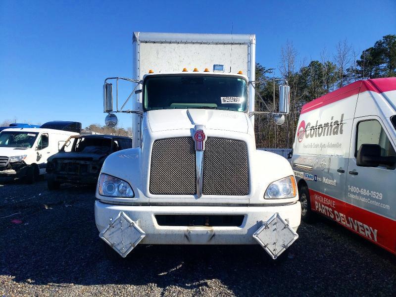 2021 Kenworth Construction T270