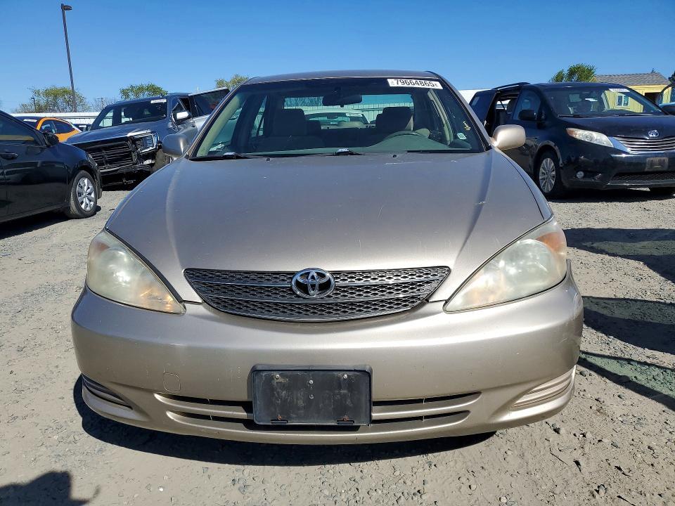2002 Toyota Camry le