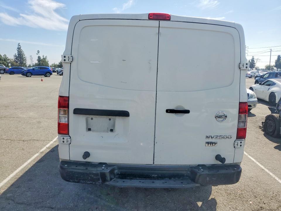 2016 Niss AN NV 1500 Delivery Van