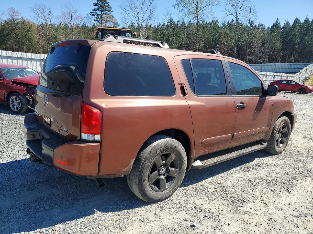 2004 Nissan Armada se