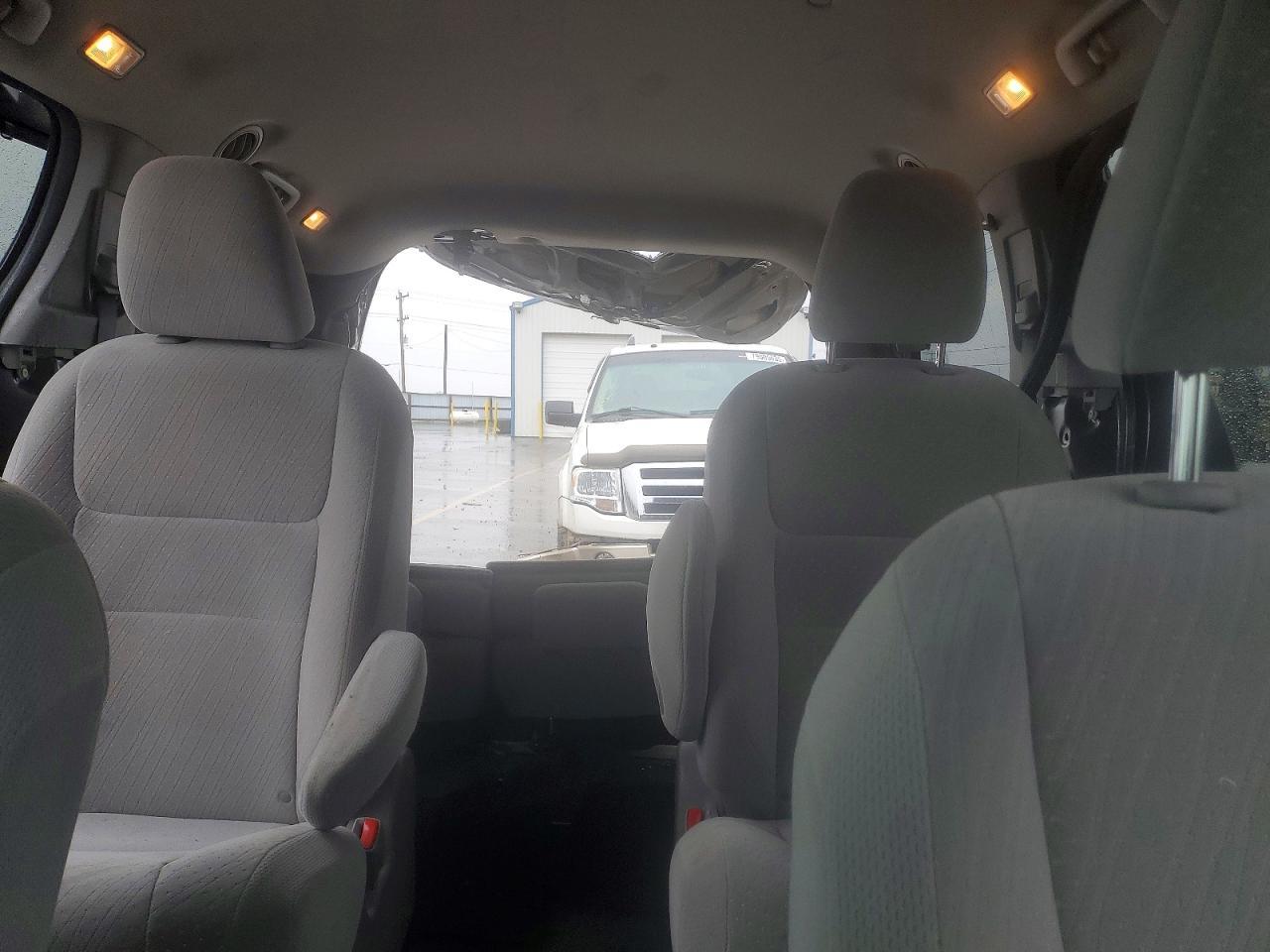 2017 Toyota Sienna le 7-passenger