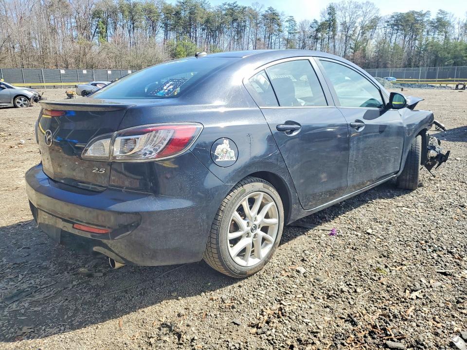 2013 Mazda 3 S