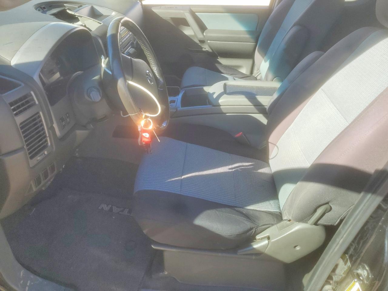 2007 Nissan Titan XE