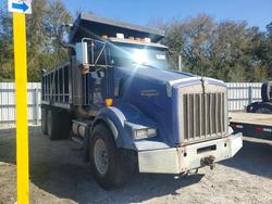 Salvage trucks for sale at Jacksonville, FL auction: 2000 Kenworth T800 Dump Truck