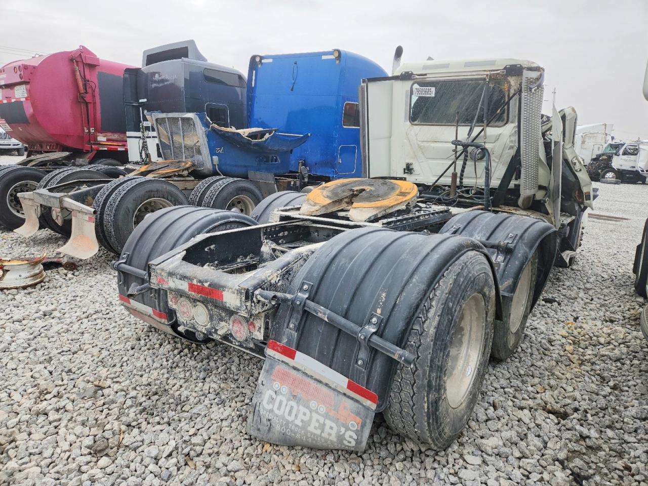 2017 Mack CXU613 Semi Truck