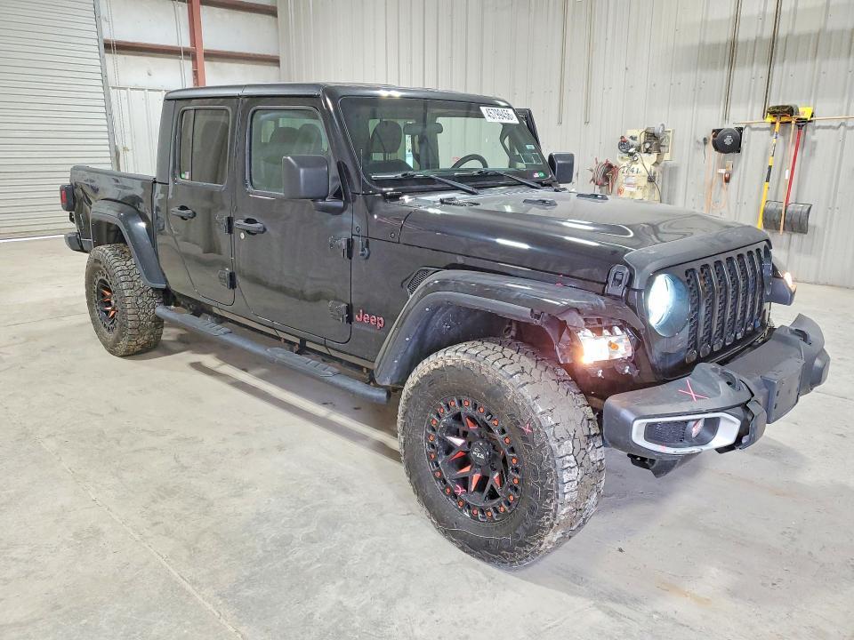 2022 Jeep Gladiator Sport