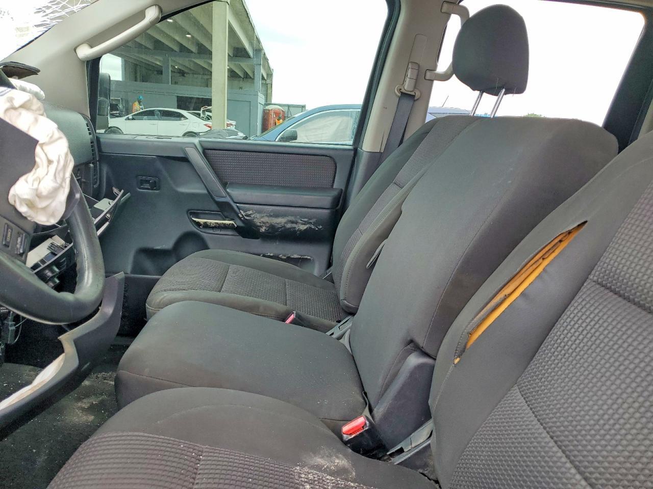 2009 Nissan Titan XE FFV